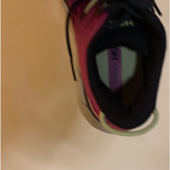Women’s Size-6B/ Hoka One One- Gaviota 4/ Color-Fuchsia (Purple) - Picture 12 of 15